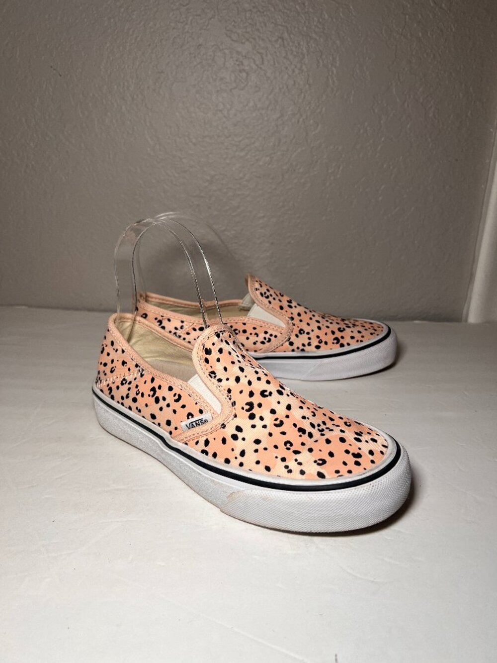 Vans Women Size 5.5 Ultracush Leila Hurst Peach Cheetah Print Sneakers Slip On